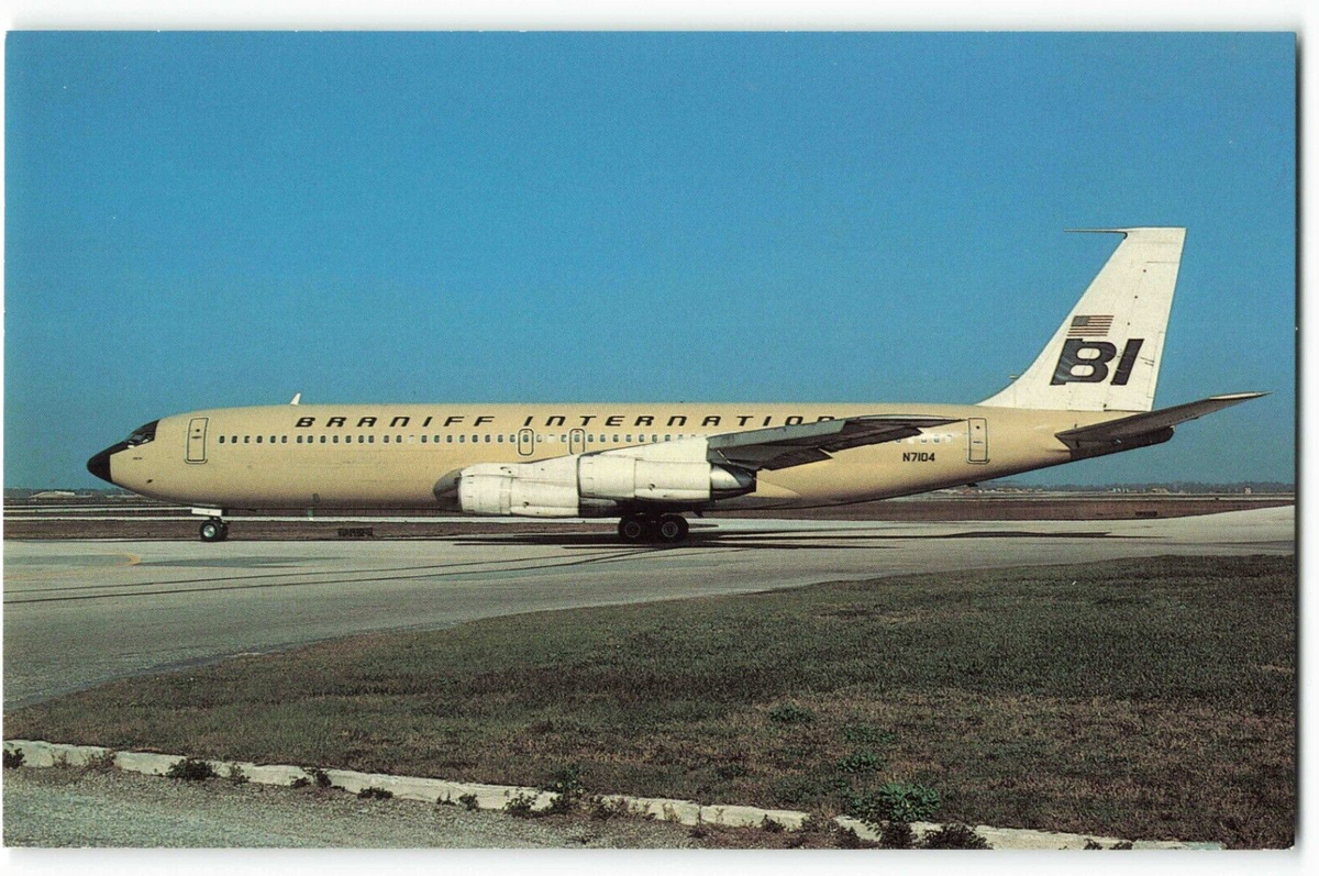 Postcard Airline BRANIFF INTERNATIONAL N7104 Boeing 707-327C