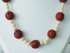 ANTIQUE CHINESE CINABAR LACQUER NECKLACE