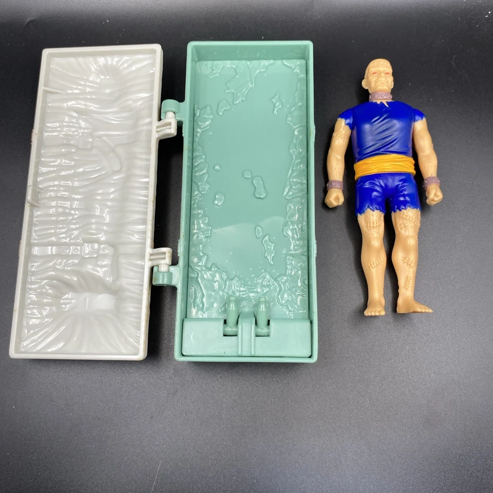 Figura de colección Criptas de criatura Beastor Frankenstein's Monster 4" Taco Bell 2003 Foto 3 de 4