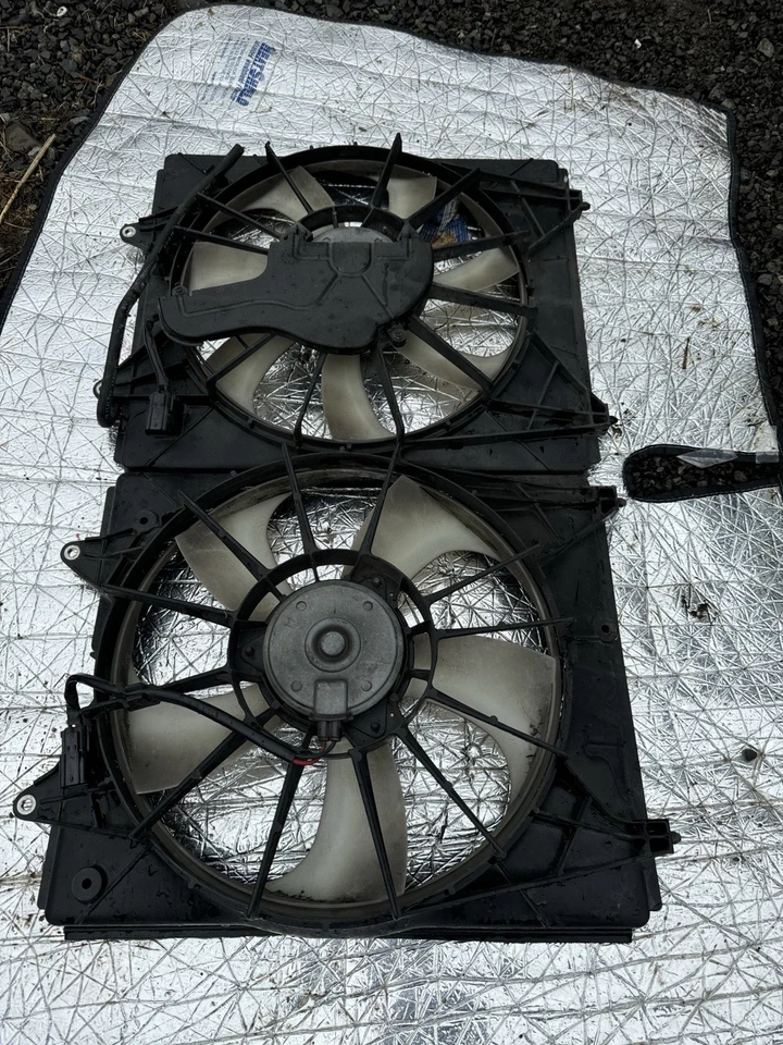 Ventilador condensador radiador aire acondicionado para Honda Odyssey 2011-2016 juego de 2 OEM Foto 2 de 4