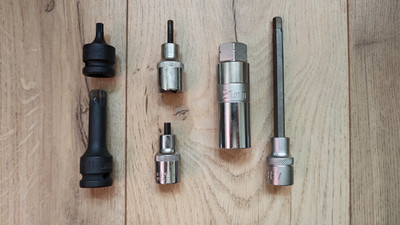 Stoßdämpfer Stecknuss 21 Innensechskant 7mm Spreiz Nuss XZN M14 M6 1/2'' VW Skoda