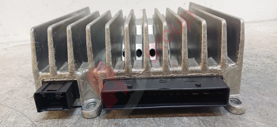 MERCEDES CLS CLS320 C219 STEREO VERSTÄRKER 2004-10 A2118707490 - Bild 3 von 4