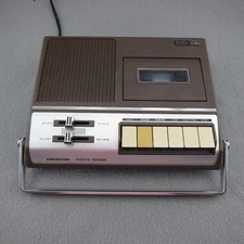 Soundesign Cassette Recorder Model #7628 Battery Electric Tested Working