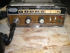 Vintage Sonar Model FM-1803 VHF Marine Radio/Telephone with Mounting Bracket