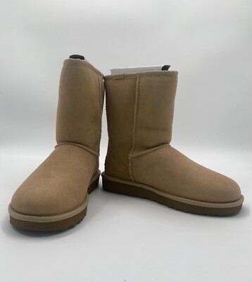 UGG Women's Classic Short II US 5 or 6 Sand