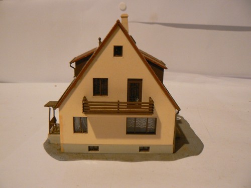 Maquette HO pavillon avec balcon KIBRI réf: 3156 | Condition: Occasion