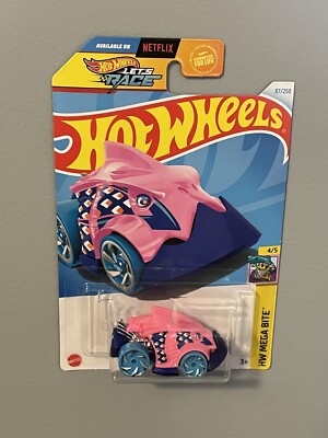 2024 Hot Wheels #87 HW Mega Bite Piranha Terror Pink Netflix 
