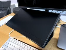 UPERFECT Truely 4K Computer Monitor, 15.6" UHD FreeSync 100% AdobeRGB 450 Nits