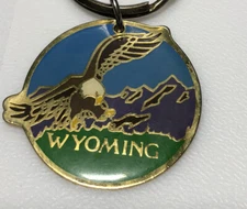 Vintage Wyoming Flying Bird Mountains Nature Outdoors State Metal Keychain