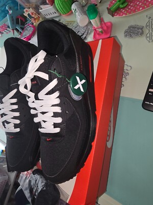 Nike Air Max 90 Black Sport Red Sz.11.5 BNIB