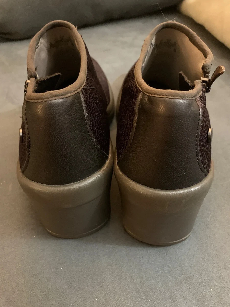 Bzees enlighten sale bootie