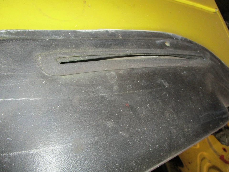 Triumph TR4A TR250 TR6 Dash Top Vent Demister Set with Hoses and Ducts 1965-1976 - Image 2 of 3