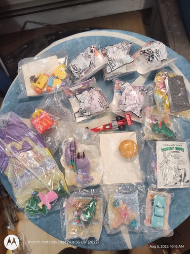 McDonald’s Vintage 1990-93 Happy Meal Toys SEALED Bags 1 Burger King (17) Total - Picture 2 of 2