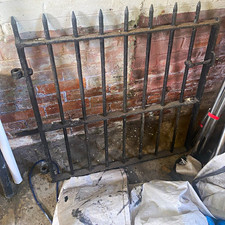 Victorian wrought iron black single gate with pointed tops