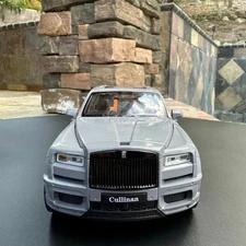 1:20 scale Rolls-Royce CULLINAN WITH HEADLIGHT & TAILLIGHT Gray
