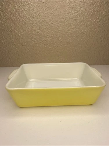 vintage pyrex baking dish Yellow 503-B A-27 9” X 7” Made In USA good Condition