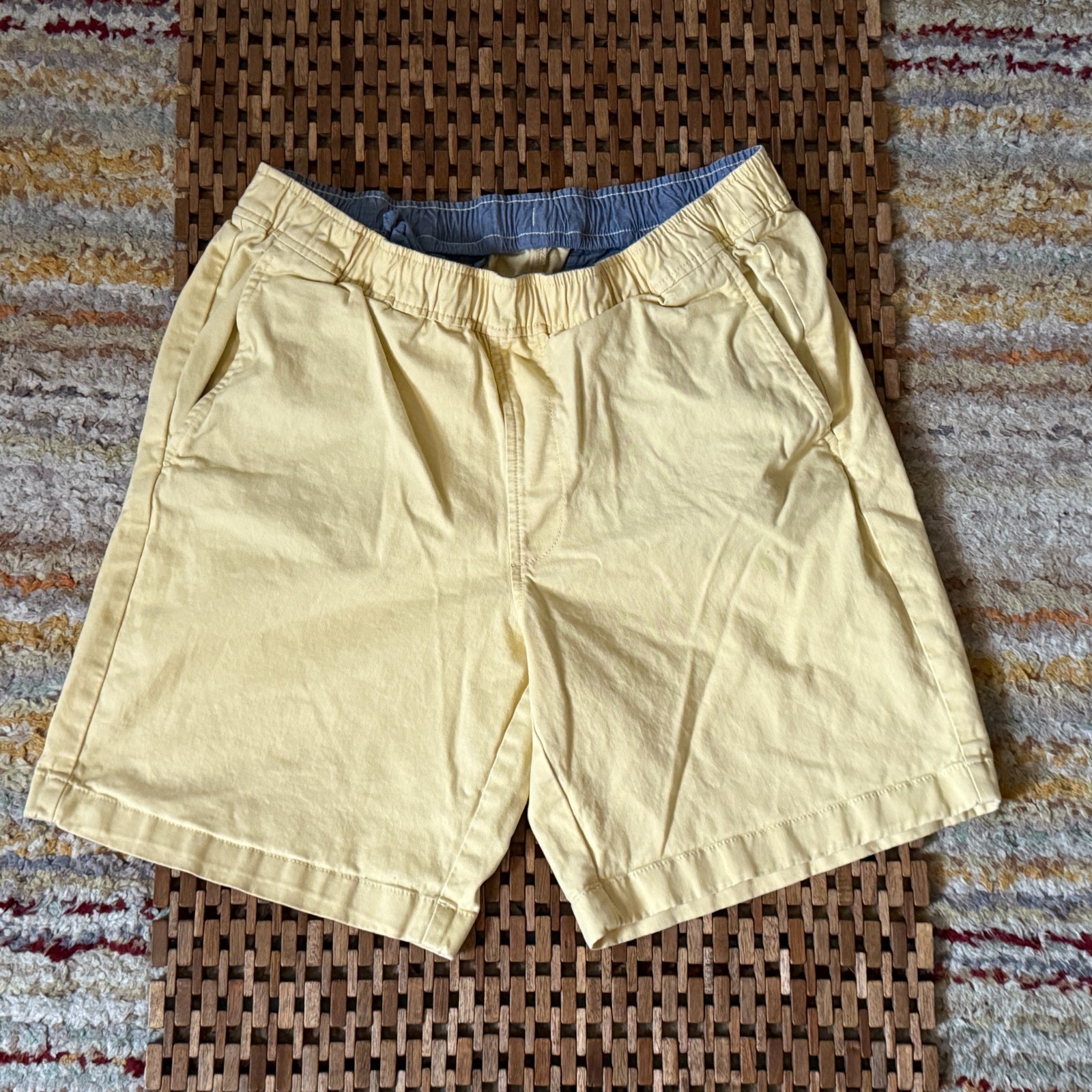 LL Bean Lakewashed Stretch Regular Fit Cotton Shorts Yellow Men's Size Large
