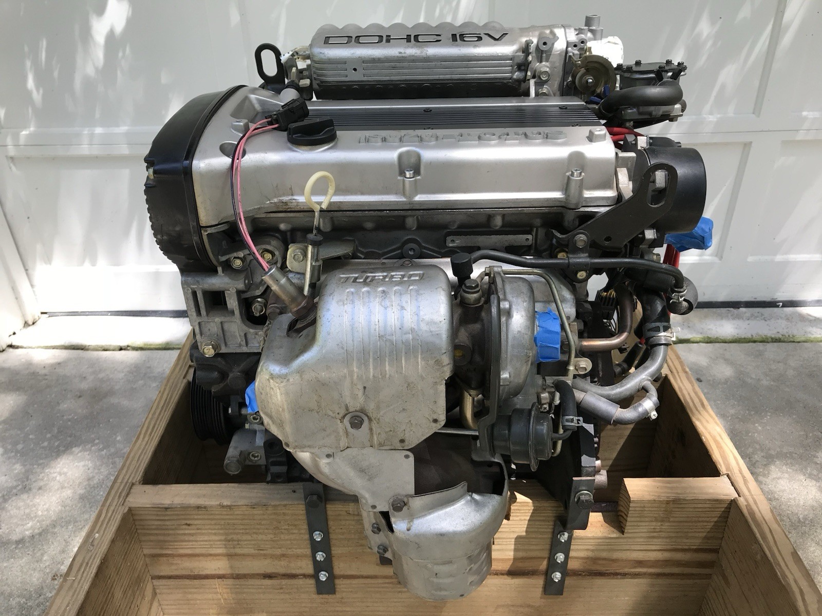 Lotus / Isuzu Foreign Car Engine