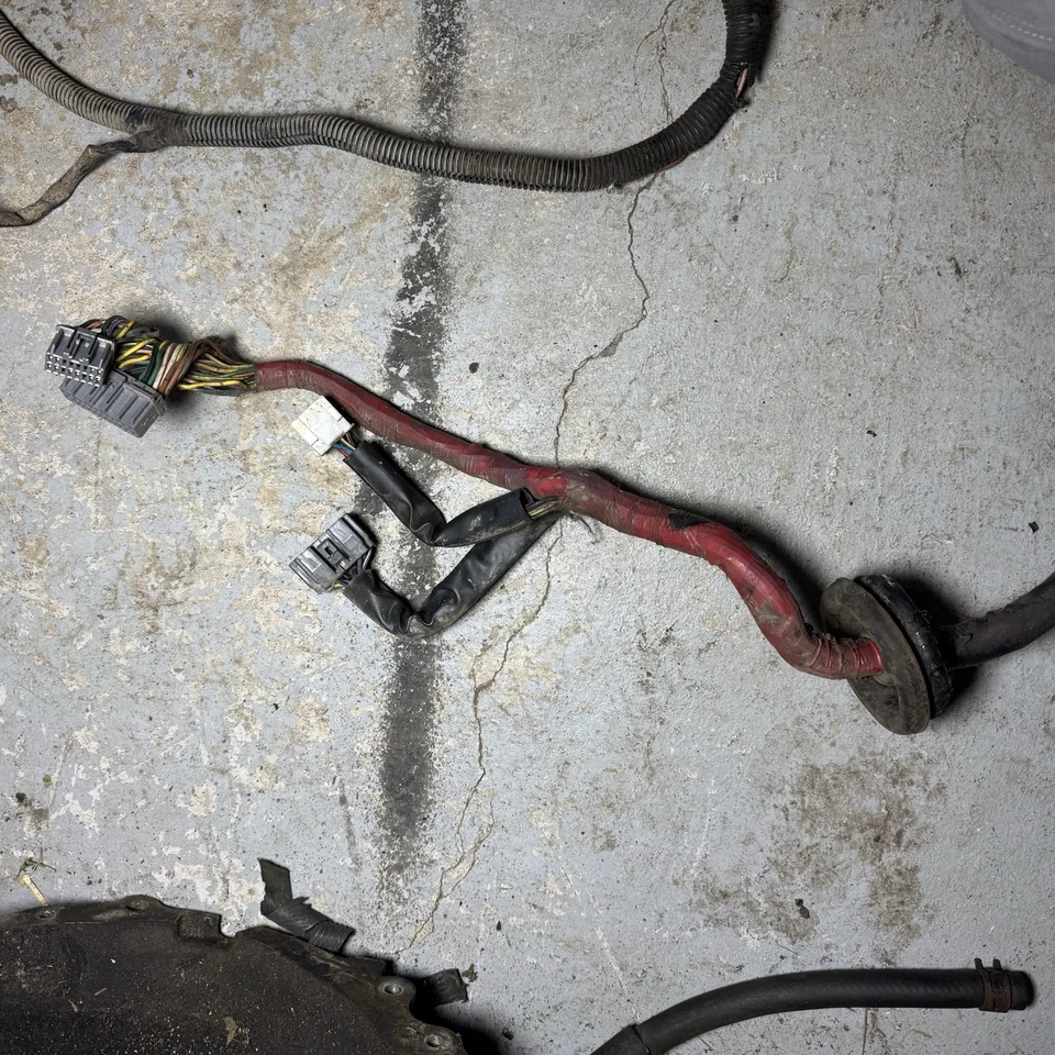 1991 Toyota Pickup 22RE MANUAL MT 2WD OEM Engine Wiring Harness 2.4L - Image 2 of 4
