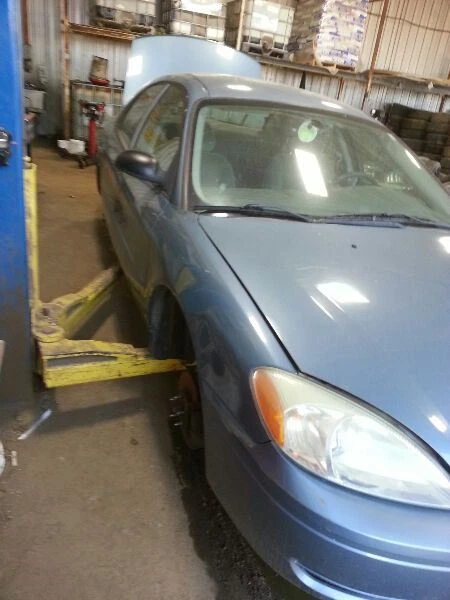 Tapacubos cubierta de rueda 7 radios radios lisos para 00-07 TAURUS 1957356 Foto 3 de 4