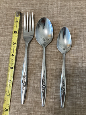 Oneida LASTING ROSE Stainless Oneidacraft Deluxe Flatware Dinner Fork  2 Spoons