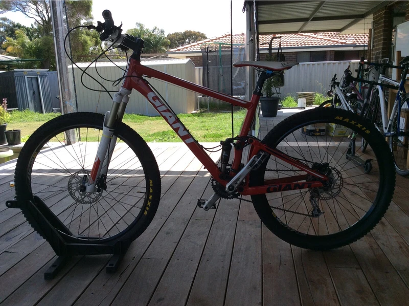 giant anthem x1 2010