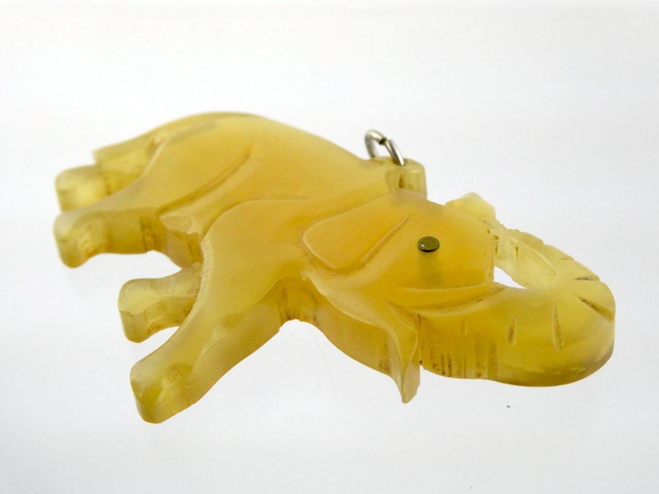 Vintage Translucent Yellow Bakelite Elephant Pend… - image 2