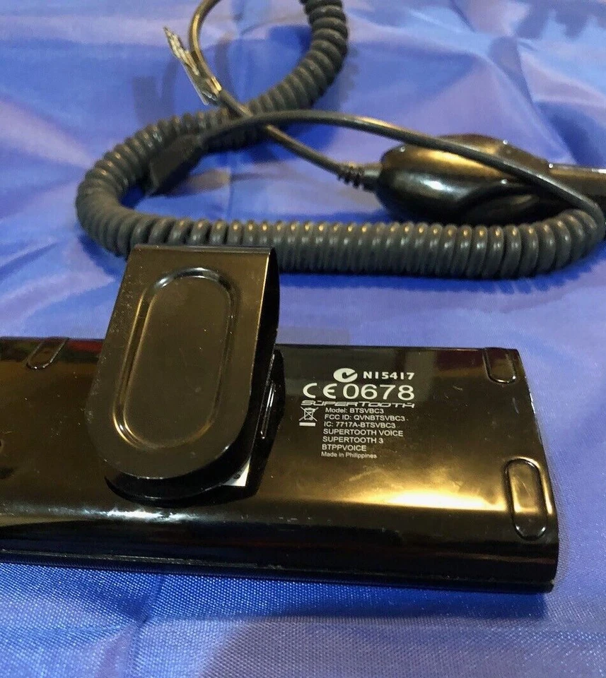 SuperTooth Bluetooth Handsfree Car Voice Speakerphone BTSVBC3 w/ Cord and Clip - Image 4 of 4