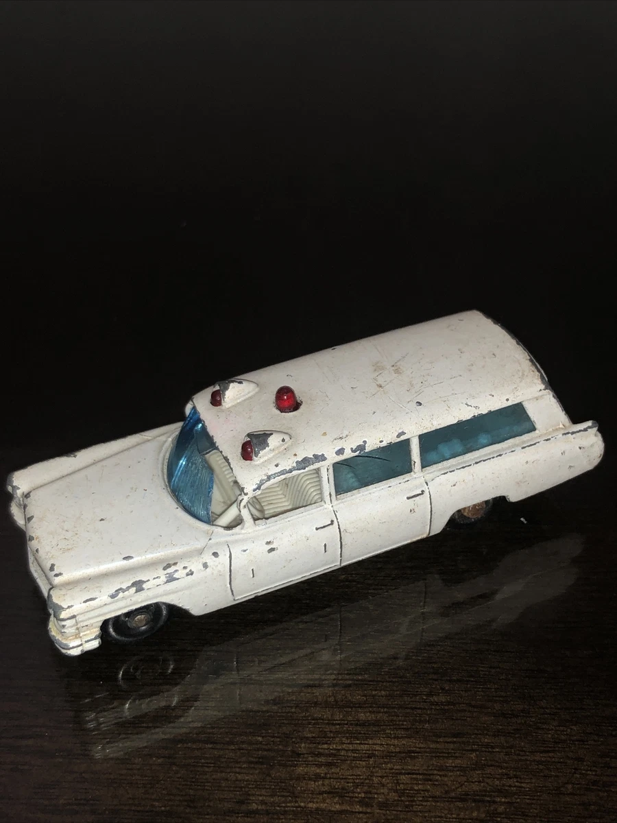 Matchbox Lesney n°54 S&S Cadillac Ambulance – Made in England - Collection