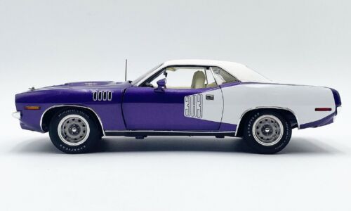 ACME 1971 PLYMOUTH CUDA 383 WITH VINYL TOP - A1806135VT- FREE SHIP