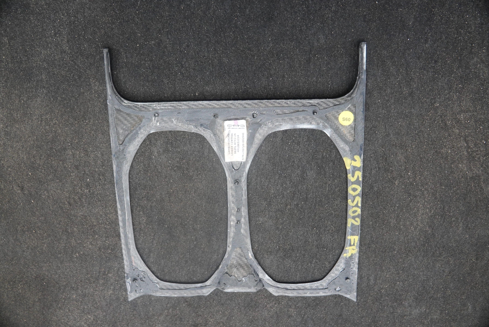 Center Console Carbon Fiber Trim Bezel Panel 4ML863321A Lamborghini Urus *Note*