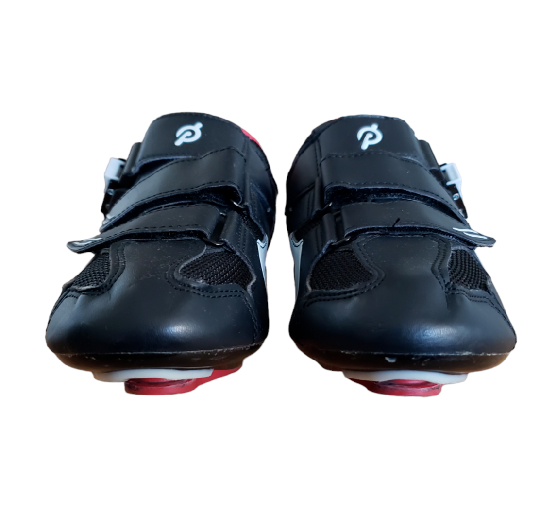 Chaussures de vélo Peloton femme pointure 39 / US taille 8 8,5 comprend crampons Chaussures de vélo Peloton femme pointure 39 / US taille 8 8,5 comprend crampons
