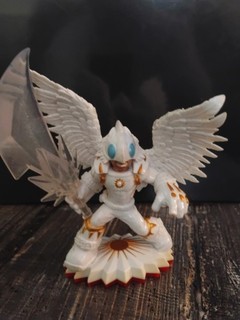 KNIGHT LIGHT SKYLANDERS TRAP TEAM TESTED AND WORKING