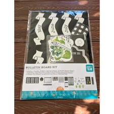 Pen Gear 122 Piece Classroom Bulletin Board Kit