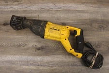 DEWALT DWE305 12Amp Variable Speed Corded Reciprocating Saw