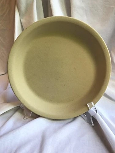 The Pampered Chef 9-inch Stoneware Pie Plate K8