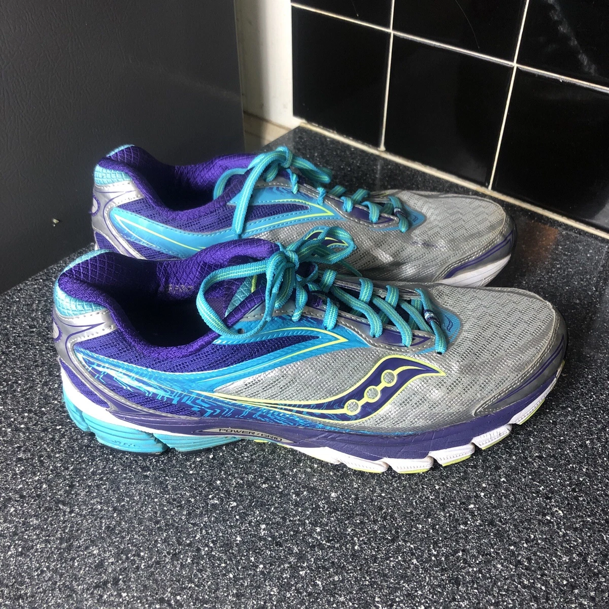 Saucony power store