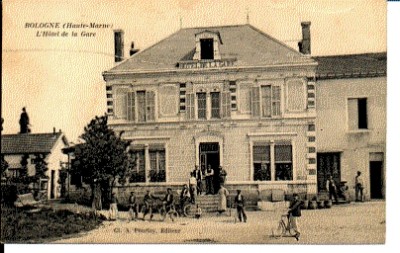 (S-32590) FRANCE - 52 - BOLOGNA POSTCARD POURTOY A. ed.