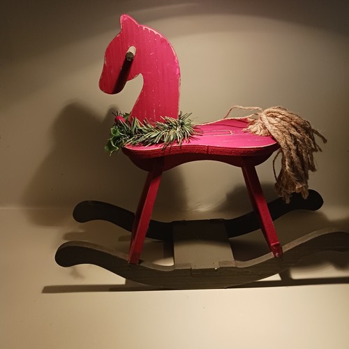 Decorative Wooden Rocking Horse - 第 1/3 張圖片