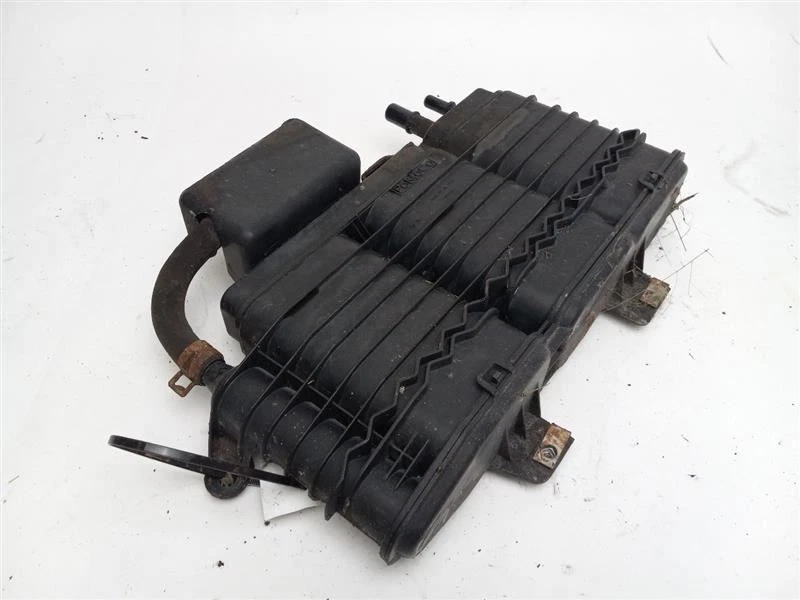 Bote de vapor de combustible para Lincoln MKZ 2012 Foto 4 de 4