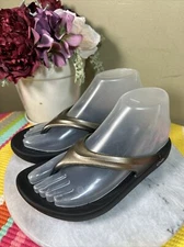 Oofos Oofoam Flip Flop Glossy Sandals Reduces Impact Comfort Women’s EU 37 US 6