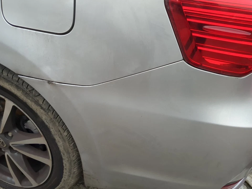 TOYOTA AVENSIS 2011-2018 REAR BUMPER SILVER - Image 2 of 4