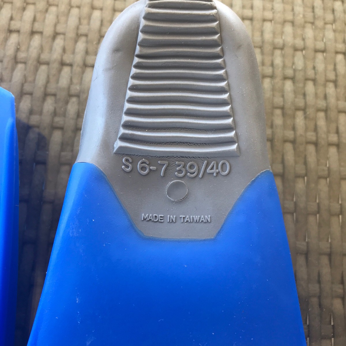 Velox Blue Sz 6-7 Swim Fins | eBay