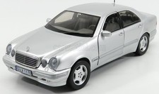 MERCEDES Benz E320 Avantgarde W210 silver 2001 1/18 SunStar 1170