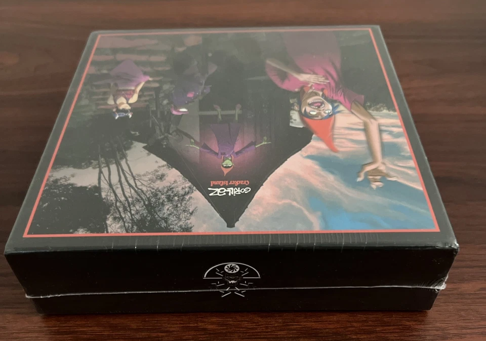 Gorillaz Cracker Island 2023 Limited 7” Vinyl Collectors Box Set - Image 4 of 4