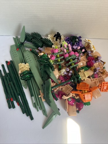 LEGO Botanicals: Mazzo di Fiori (10280) 2021 756 Pezzi Senza Scatola o Manuale - Foto 4 di 8