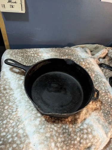 Title:Vintage Griswold Small Logo No 8 Cast Iron Chicken Fryer 2008 10-1/2"...