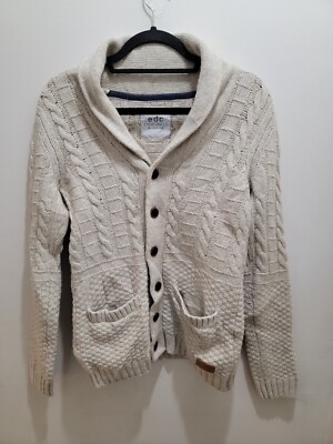 EDC Espirit Melange Oatmeal Chunky Wool Blended Button