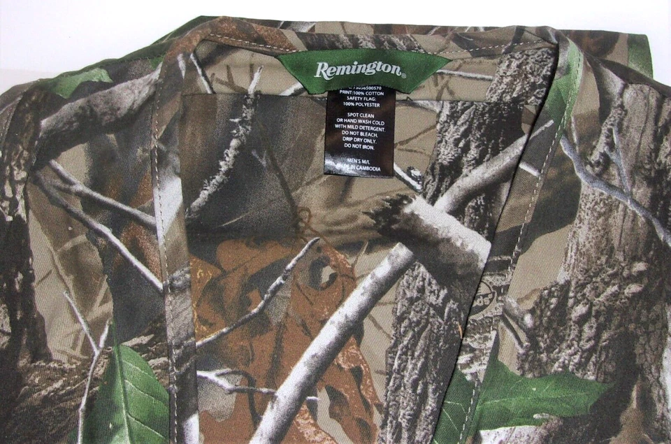 Remington Realtree Camo Hunting Vest Size M/L w/Cushioned Seat - Image 2 of 4
