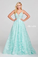 Ellie Wilde Mon Cheri Prom Dress. Size 6. Mint Green w/opalescent sequins.